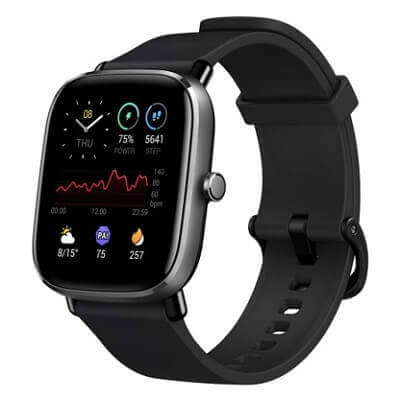 Smartwatch Amazfit GTS 2 Mini com fivela preta, corpo metálico e tela preta com diversos mostradores.