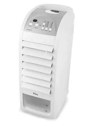 Climatizador de ar todo branco, com painel cinza e botões brancos redondos