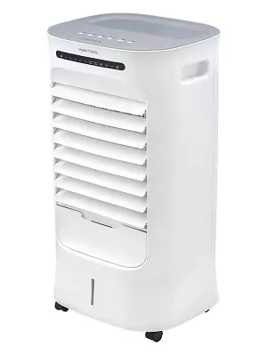 Climatizador de ar todo branco, bem grande e largo, com painel com pouco botões e encaixe para controle remoto