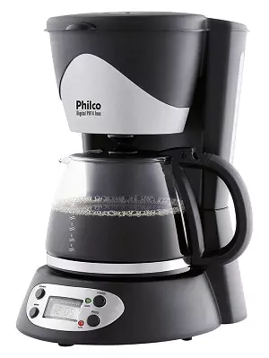 Cafeteira elétrica Philco PH14, com corpo preto em plástico, jarra em vidro e painel com botões e visor na base.